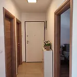 Nina شقة *