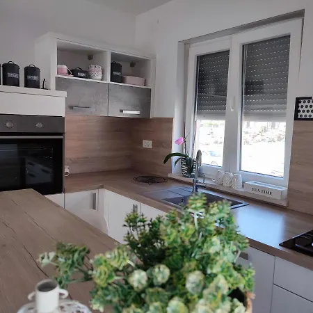 Apartament Nina